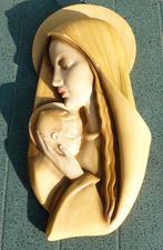 Maria/moeder met Jezus/kind van gips voor aan de muur., Ophalen of Verzenden, Gebruikt, Beeld(je), Christendom | Katholiek