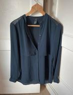 Nette donkerblauwe blouse met nep leren schouders maat XS, Kleding | Dames, Blouses en Tunieken, Ophalen of Verzenden, Zo goed als nieuw