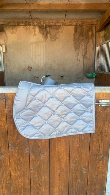 Horsegear dekje met padding tegen schuiven beschikbaar voor biedingen