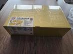 25th Anniversary Golden Box, Pokemon Chinees., Ophalen of Verzenden, Zo goed als nieuw, Boosterbox