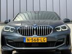 BMW 1-serie 118i 140PK Automaat M-Sport Head-UP Harman-Kardo, 65 €/maand, Gebruikt, Lichtsensor, Leder en Stof