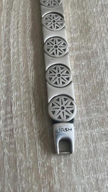 armband beschikbaar voor biedingen