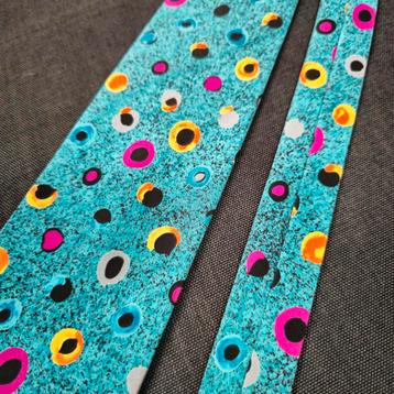 Opvallende Vintage Stropdas stippels en turquoise roze geel beschikbaar voor biedingen