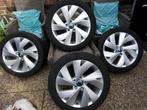 VW 17 INCH VELGEN MET ZOMERBANDEN, Auto-onderdelen, Banden en Velgen, Ophalen, Banden en Velgen, 17 inch, Zomerbanden