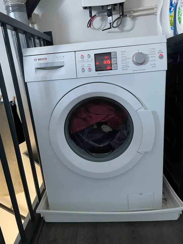 Bosch wasmachine, Witgoed en Apparatuur, Wasmachines, Zo goed als nieuw, 6 tot 8 kg, 85 tot 90 cm, 1200 tot 1600 toeren, Ophalen