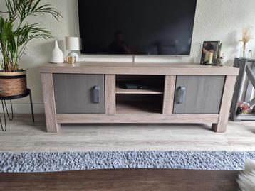 Tv meubel / kast merk Haco beschikbaar voor biedingen