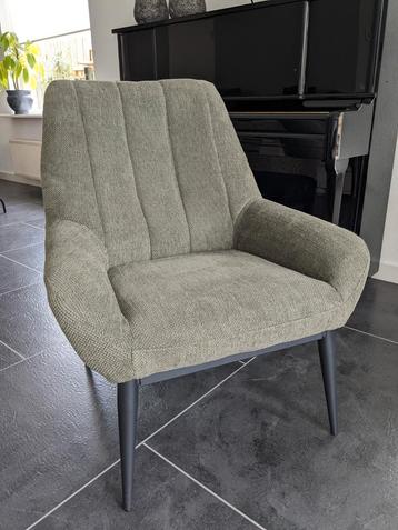 Nieuwe olijfgroene fauteuille van de Trendhopper