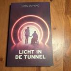 Marc de Hond - Licht in de tunnel, Boeken, Ophalen of Verzenden, Zo goed als nieuw, Marc de Hond