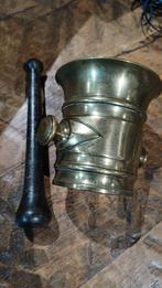 Oude messing vijzel met ijzeren stamper, Ophalen of Verzenden, Brons
