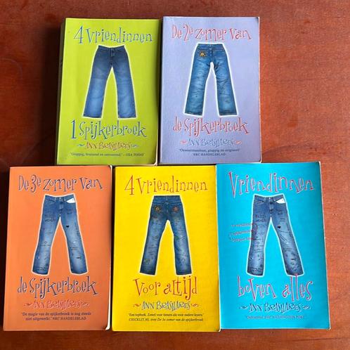 Complete serie 4 vriendinnen 1 spijkerbroek Ann Brashares, Boeken, Kinderboeken | Jeugd | 13 jaar en ouder, Gelezen, Fictie, Ophalen of Verzenden
