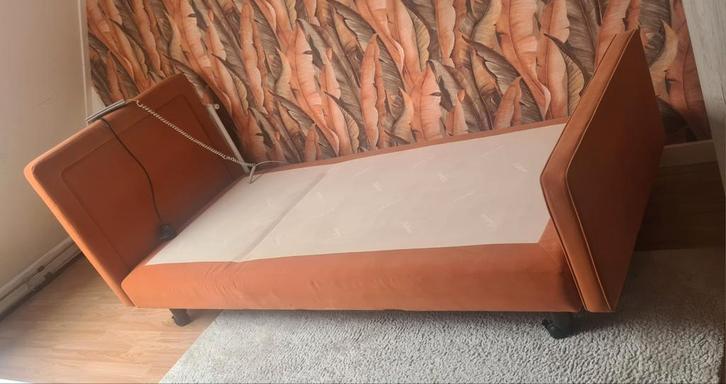 Elektrisch bed, Huis en Inrichting, Banken | Sofa's en Chaises Longues, Zo goed als nieuw, Eenpersoons, Minder dan 150 cm, 75 tot 100 cm