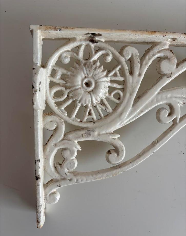 Paar Victoriaanse gietijzeren plankendragers, Hollandia, Antiek en Kunst, Curiosa en Brocante, Ophalen of Verzenden