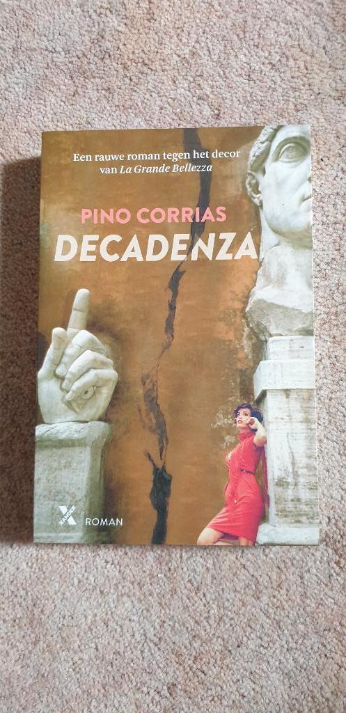 Decadenza Pino Corrias, Boeken, Romans, Zo goed als nieuw, Ophalen of Verzenden