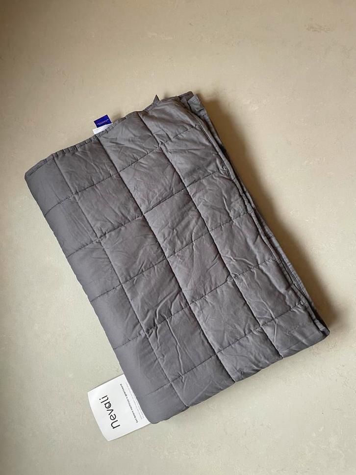Nevali verzwaringsdeken 7kg, Huis en Inrichting, Slaapkamer | Beddengoed, Zo goed als nieuw, Overige typen, Eenpersoons, Grijs
