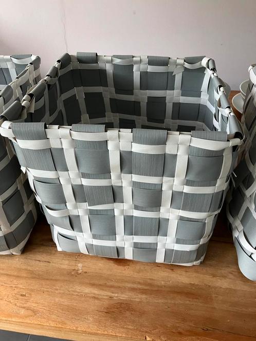 opbergmanden (kunststof gevlochten), Huis en Inrichting, Woonaccessoires | Schalen en Manden, Rechthoekig, Kunststof, Ophalen