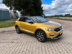 Volkswagen T-Roc 1.5 TSI 150pk 7-DSG 2018, Stof, 1498 cc, Parkeersensor, Origineel Nederlands