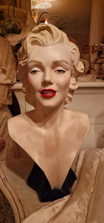 Prachtige vintage gipsen buste van Marilyn Monroe  beschikbaar voor biedingen