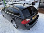 BMW 3 Serie Touring 318i panoramadak airco 6 versnellingen, 4 cilinders, 129 pk, Zwart, Handgeschakeld