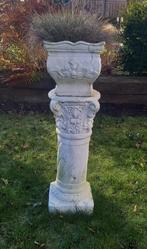 Antiek stenen beeld met sokkel en bloempot, Ophalen, Gebruikt