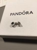 Pandora vintage charm 790235cz charm met hanget zirkonia., Sieraden, Tassen en Uiterlijk, Bedels, Ophalen of Verzenden, Gebruikt