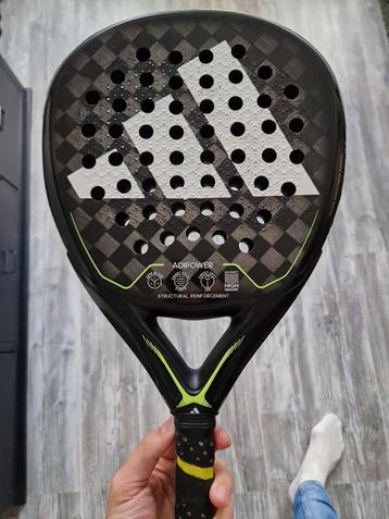 Adidas Adipower Padelracket beschikbaar voor biedingen