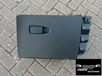 Dashboardkastje handschoenenkastje Bmw 1-Serie F40 beschikbaar voor biedingen