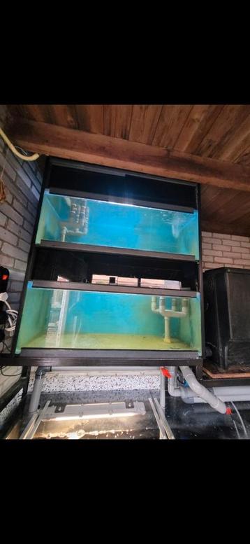 2x stapelbaar aquarium, incl verlichting/overlopen en drains beschikbaar voor biedingen