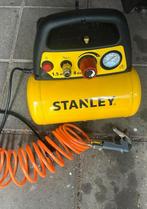 Stanley Compressor + kit, Doe-het-zelf en Verbouw, Compressors, Minder dan 25 liter, Ophalen of Verzenden, 6 tot 10 bar, Mobiel