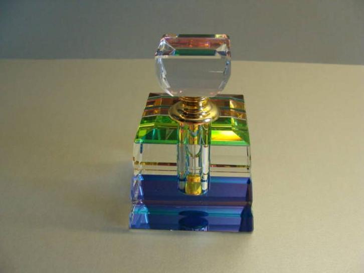 Parfumflesje Vierkant Kristal Nr. 4 Zelf vullen, Verzamelen, Parfumverzamelingen, Nieuw, Parfumfles, Ophalen of Verzenden