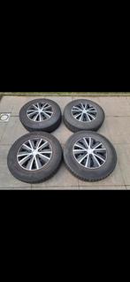 Winterbanden Kumho 215 70 R16 voor o.a. Kia Sportage, Auto-onderdelen, Banden en Velgen, Ophalen, 16 inch, Winterbanden, Band(en)