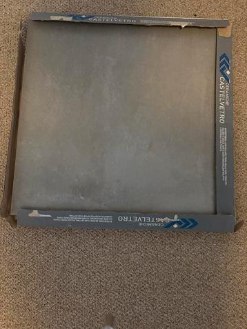 GRATIS Keramische tegels beschikbaar voor biedingen