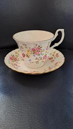 Royal Albert koffiekopje, Ophalen of Verzenden, Zo goed als nieuw, Porselein, Kop en/of schotel