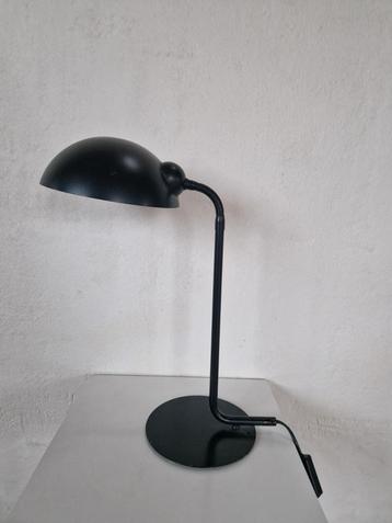 Vintage design lamp bureau zwart.  beschikbaar voor biedingen