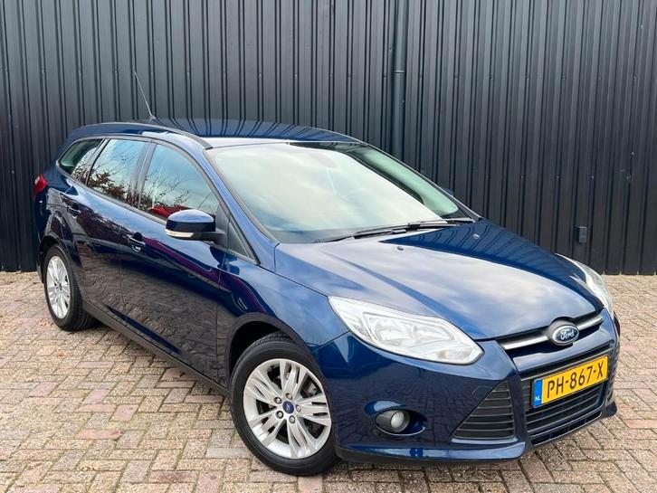 Ford Focus 1.0 Ecoboost Wagon | Cruise | Navi | Trekhaak |, Auto's, Ford, Bedrijf, Focus, ABS, Airbags, Airconditioning, Bluetooth