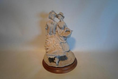 Capodimonte A. Belcari Beeld, Antiek en Kunst, Antiek | Porselein, Ophalen of Verzenden