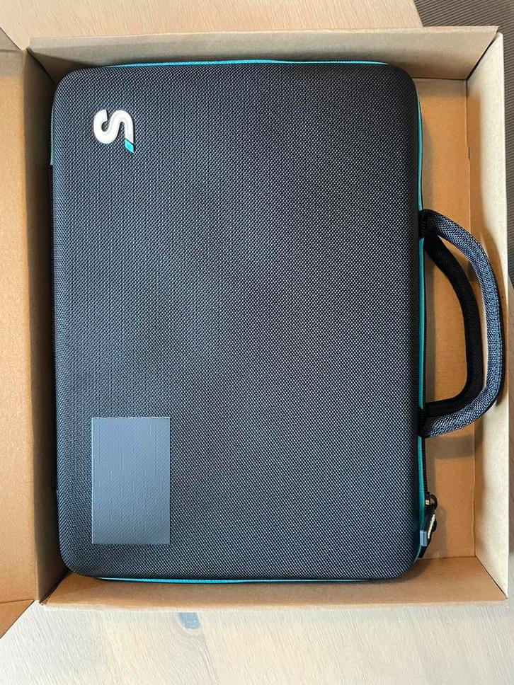 Signpost shockcase / computer sleeve, Computers en Software, Laptoptassen, Zo goed als nieuw, Aktetas, 14 inch, Ophalen