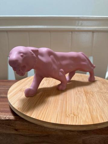Roze Panter beeldje beschikbaar voor biedingen