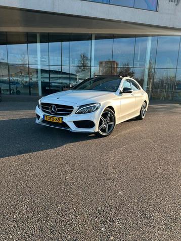 Mercedes-Benz C-Klasse C200 AMG Pano, Luchtvering, trekhaak beschikbaar voor biedingen