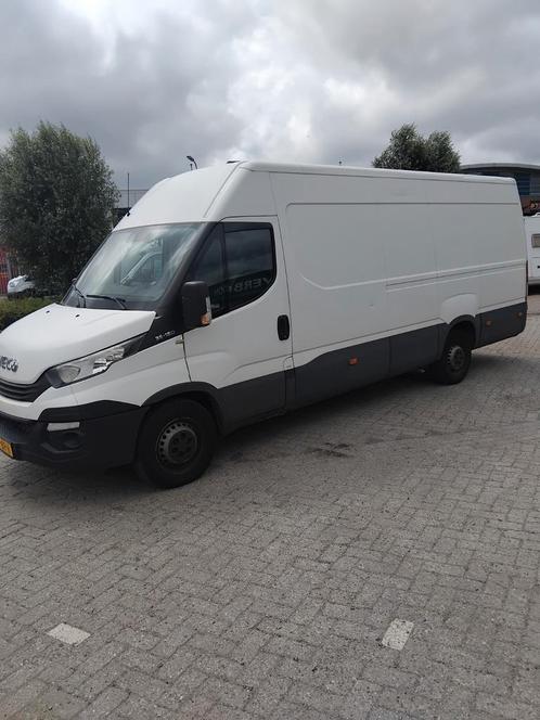 Iveco Daily 35S16 2.3D 2019 L4H2  handgeschakeld, Auto's, Bestelauto's, Bedrijf, ABS, Achteruitrijcamera, Airbags, Airconditioning