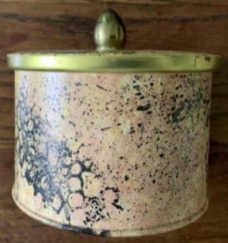 Rond beige-roze gemeleerd blik; Cote d'or; 11 cm doorsnee, Verzamelen, Blikken, Gebruikt, Ophalen of Verzenden