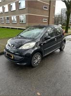Zwarte peugeot 107, Auto's, Stof, Zwart, Handgeschakeld, Grijs