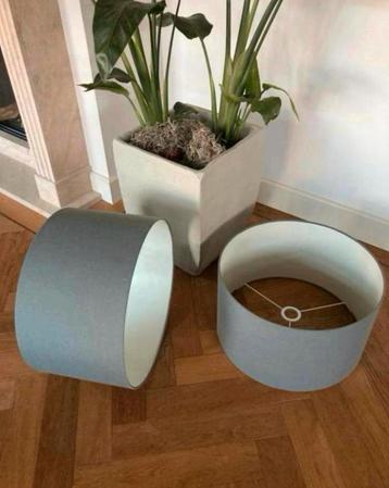 Bieden Lampen kappen 2 stuks. 40 x26 cm beschikbaar voor biedingen