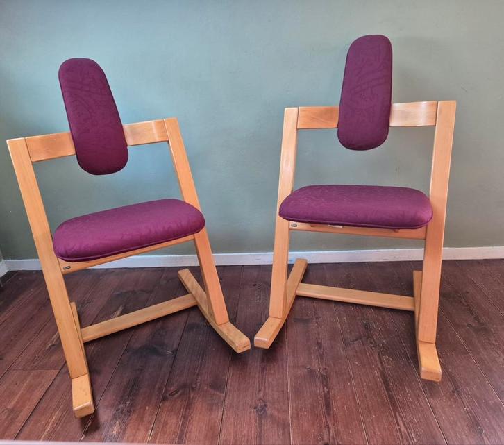 Stokke Pendulum prijs voor 2 stuks, Huis en Inrichting, Stoelen, Zo goed als nieuw, Eén, Rood, Ophalen