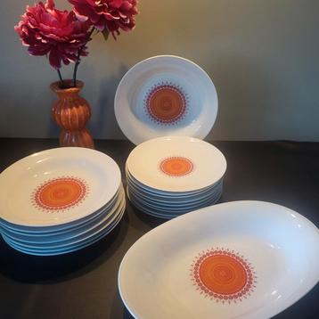 Retro servies Winterling met rood oranje dessin  beschikbaar voor biedingen