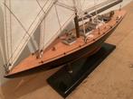 Schaalmodelletje van een J-klasse zeiljacht zeilboot., Hobby en Vrije tijd, Modelbouw | Boten en Schepen, Ophalen of Verzenden