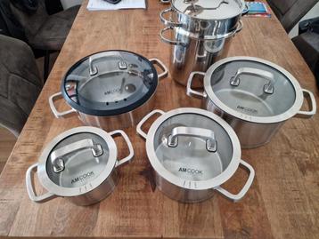 Pottenset Senna S8 plus

Am Cook exclusiv  beschikbaar voor biedingen