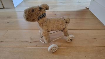 trekdier hondje +/- 1925 beschikbaar voor biedingen