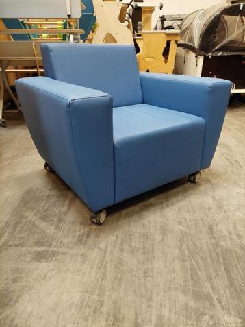 Rolf Rolo voedingsstoel (KDV)/ fauteuil op wielen kunstleder beschikbaar voor biedingen