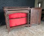 Vintage massief houten bar met lederen barkrukken, Ophalen, Gebruikt, Inclusief barstoelen