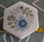 Zeskantig bonbonschaaltje Wedgwood clementine doorsnede 9 cm, Ophalen